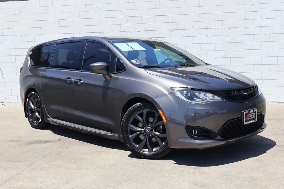 2018 Chrysler Pacifica Touring Plus