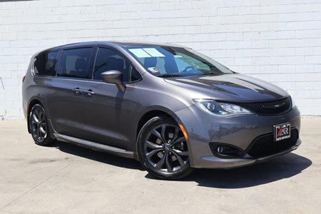 2018 Chrysler Pacifica Touring Plus