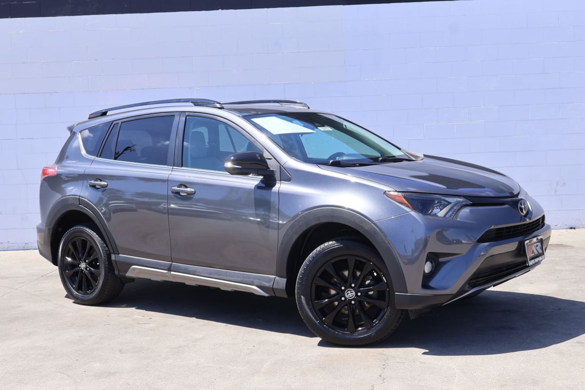 2018 Toyota RAV4 Adventure/XLE