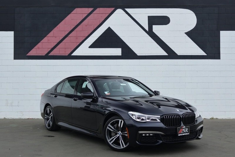 2019 Bmw 750i Sedan photo 2