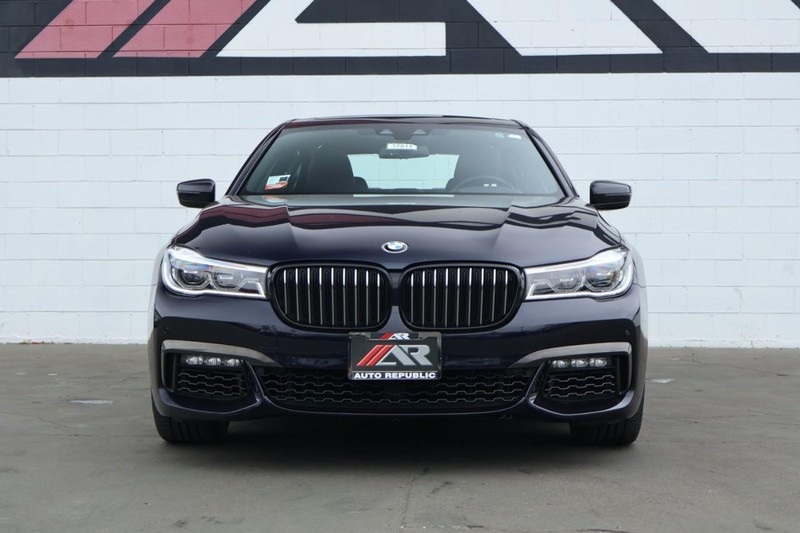 2019 Bmw 750i Sedan photo 3