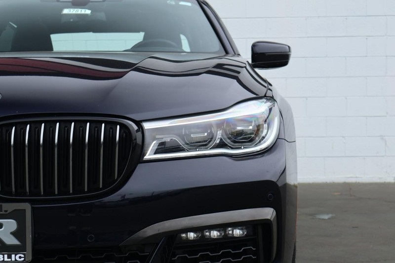 2019 Bmw 750i Sedan photo 4