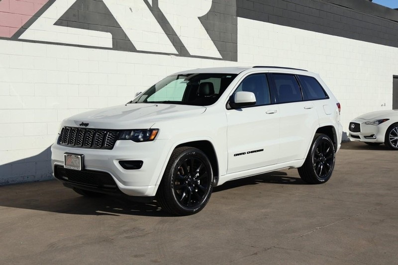 2021 Jeep Grand Cherokee Laredo X photo 12