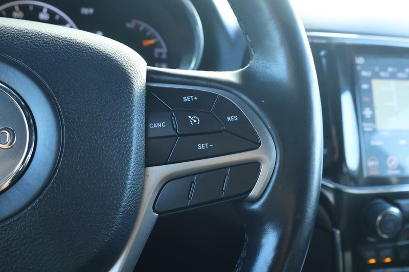 2021 Jeep Grand Cherokee Laredo X photo 30