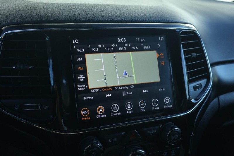 2021 Jeep Grand Cherokee Laredo X photo 33