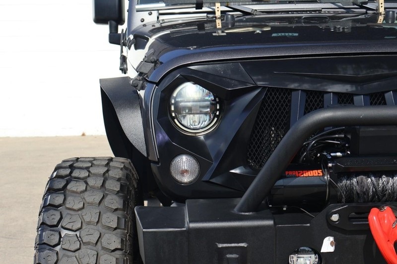 2017 Jeep Wrangler Unlimited Sport photo 3