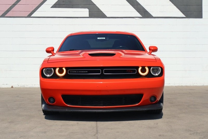 2022 Dodge Challenger R/T photo 2