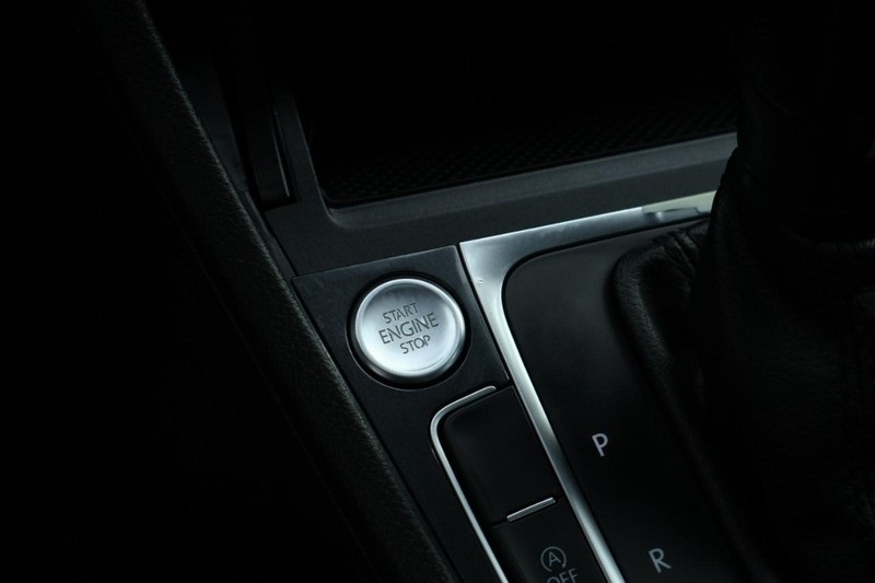 2020 Volkswagen Golf TSI photo 33