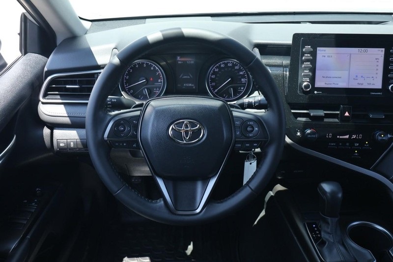 2023 Toyota Camry SE photo 23