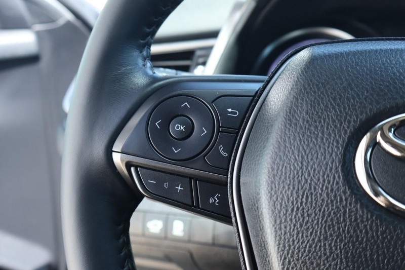 2023 Toyota Camry SE photo 24