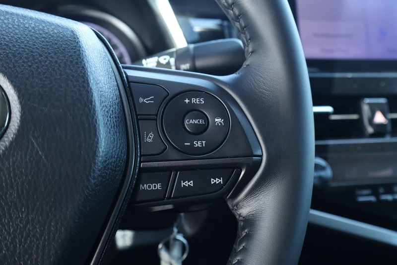 2023 Toyota Camry SE photo 25