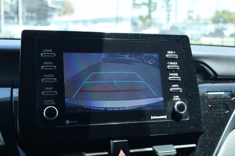 2023 Toyota Camry SE photo 28