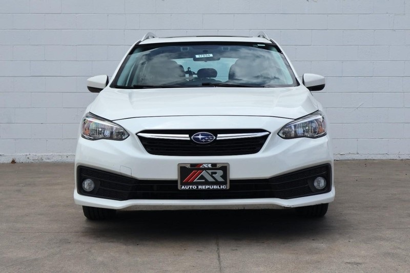 2020 Subaru Impreza Premium photo 2