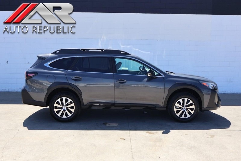 2023 Subaru Outback Premium photo 4