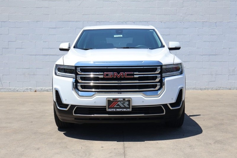 2022 Gmc Acadia SLE photo 2