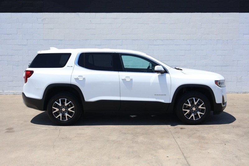 2022 Gmc Acadia SLE photo 4