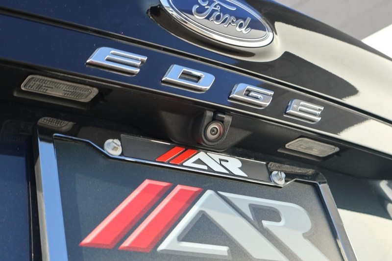 2022 Ford Edge ST-Line photo 3