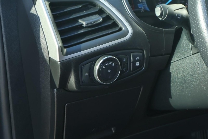 2022 Ford Edge ST-Line photo 14