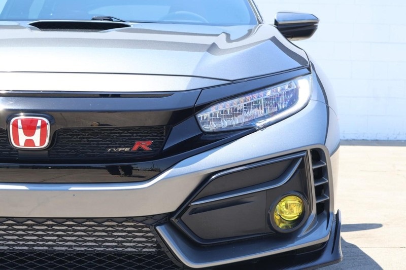 2020 Honda Civic Type R Touring photo 3