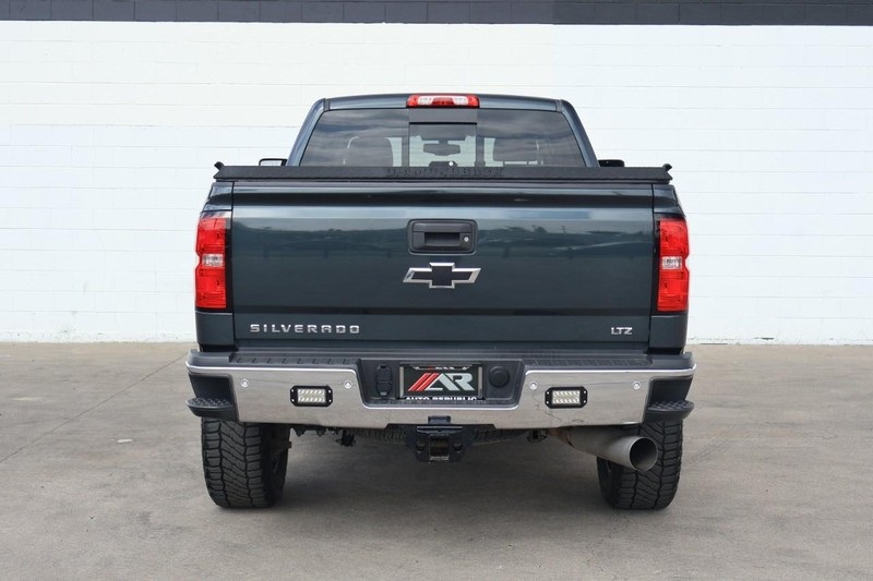 2019 Chevrolet Silverado 2500HD LTZ photo 4