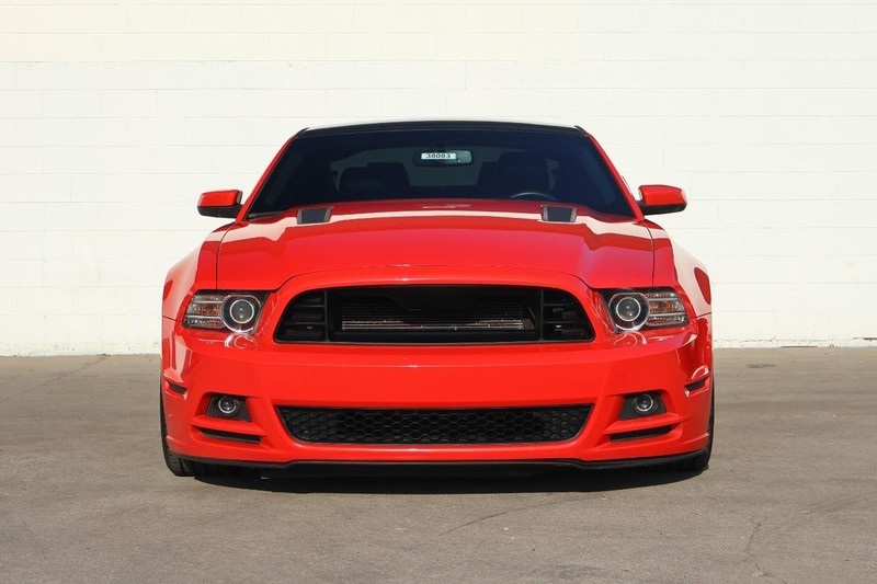 2013 Ford Mustang GT Premium photo 2