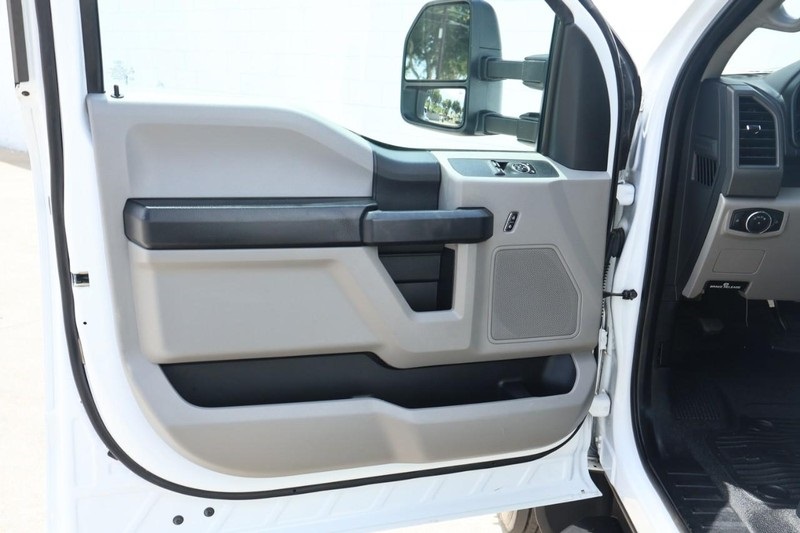 2017 Ford F-450 XL photo 17