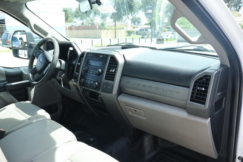 2017 Ford F-450 XL photo 23