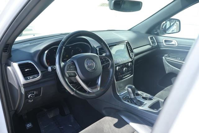 2019 Jeep Grand Cherokee Altitude photo 2