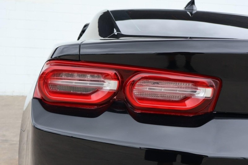 2021 Chevrolet Camaro LT1 photo 7
