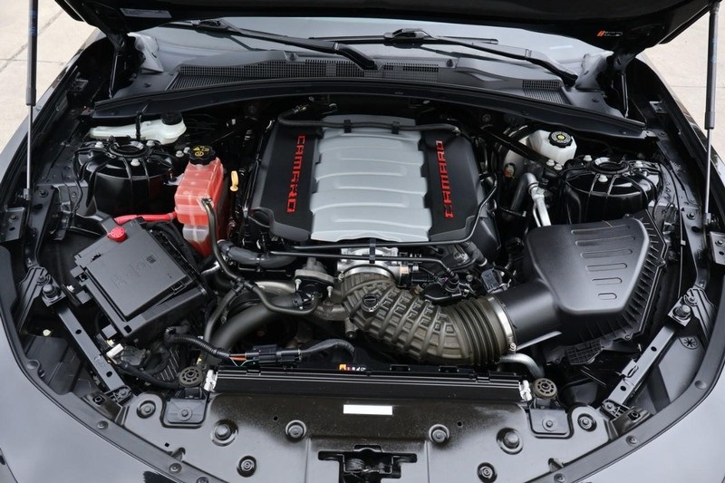 2021 Chevrolet Camaro LT1 photo 16