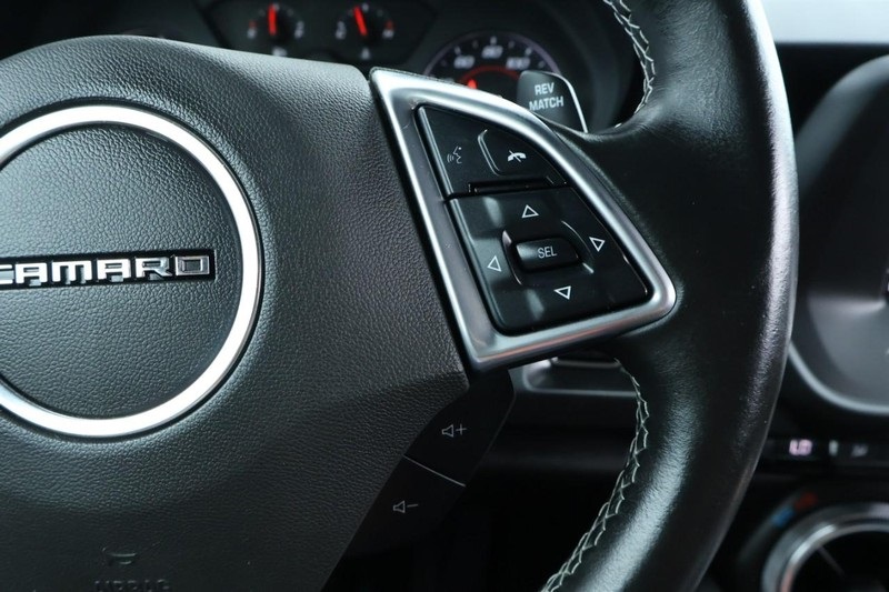 2021 Chevrolet Camaro LT1 photo 32