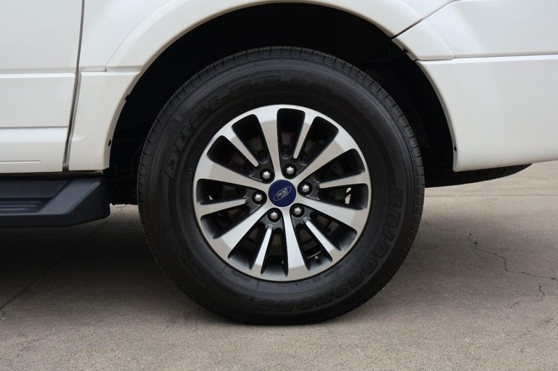 2016 Ford Expedition EL XLT photo 19
