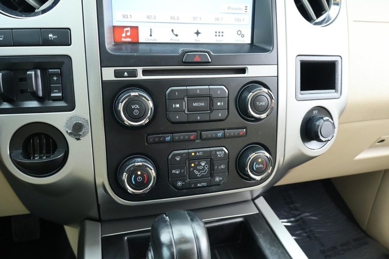 2016 Ford Expedition EL XLT photo 42