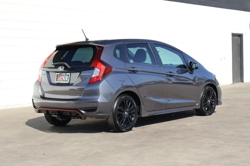 2018 Honda Fit Sport photo 4
