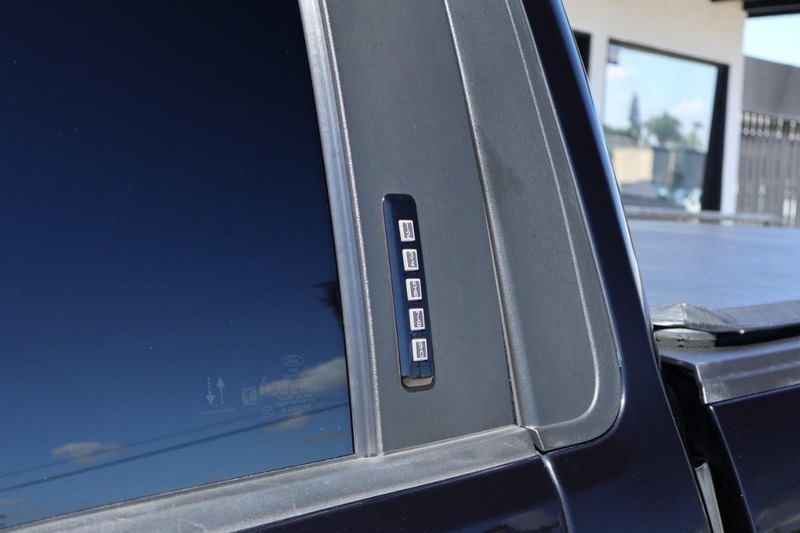 2023 Ford F-150 XLT photo 12