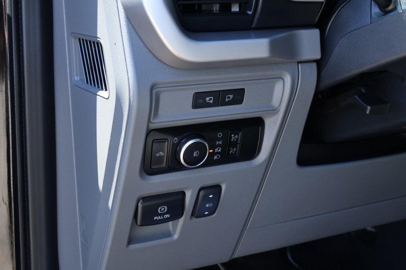 2023 Ford F-150 XLT photo 17