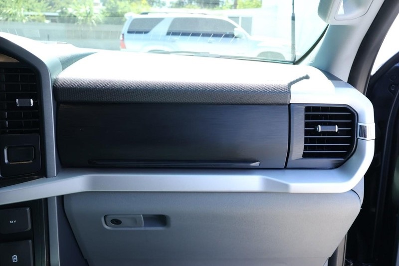 2023 Ford F-150 XLT photo 24
