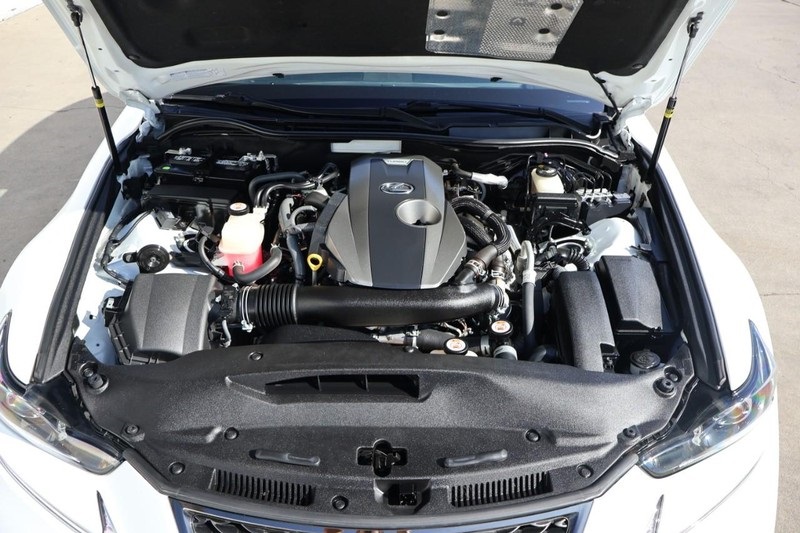 2020 Lexus IS 300 F SPORT photo 12