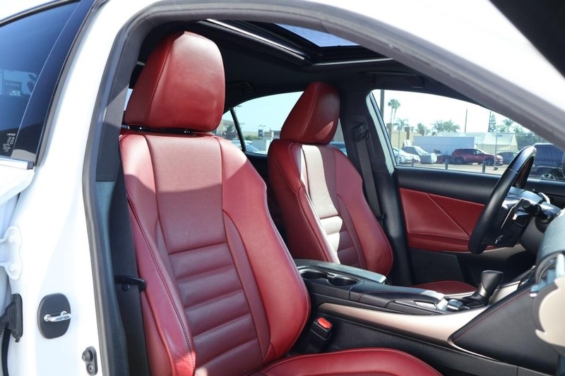 2020 Lexus IS 300 F SPORT photo 22