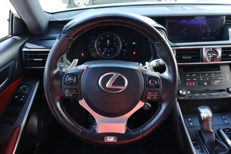 2020 Lexus IS 300 F SPORT photo 26