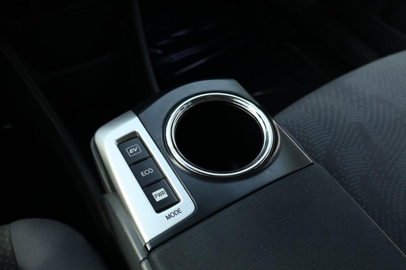 2013 Toyota Prius V Three photo 37