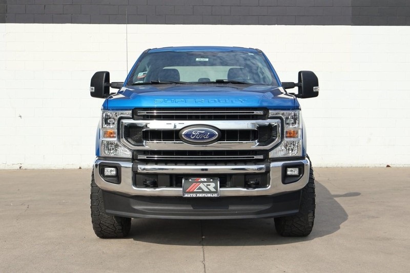 2020 Ford F-250 XLT photo 3