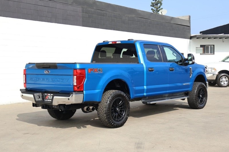 2020 Ford F-250 XLT photo 5