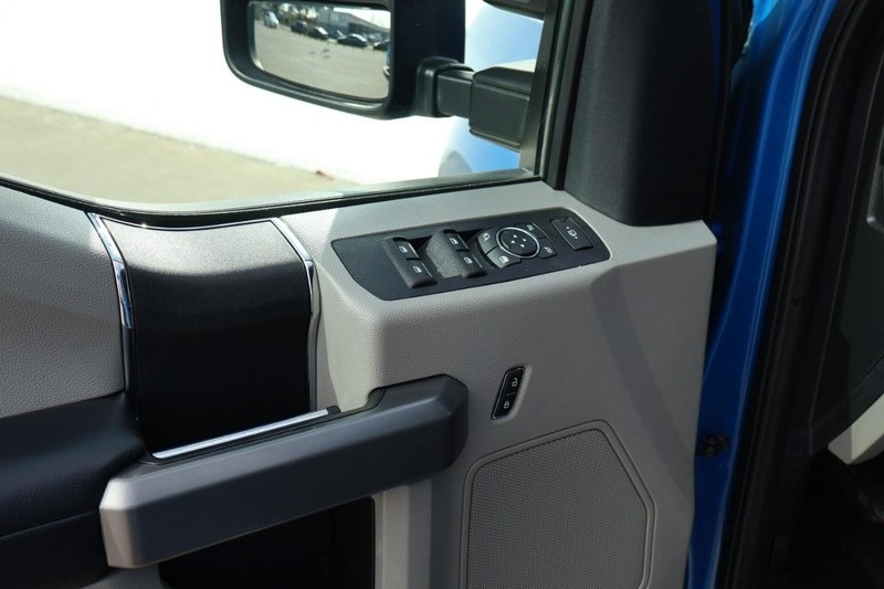 2020 Ford F-250 XLT photo 19