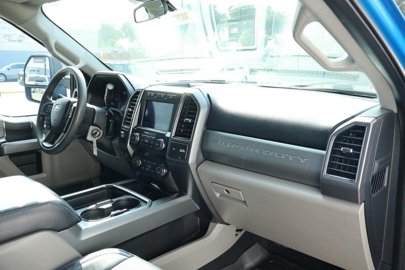2020 Ford F-250 XLT photo 24