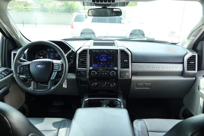 2020 Ford F-250 XLT photo 29