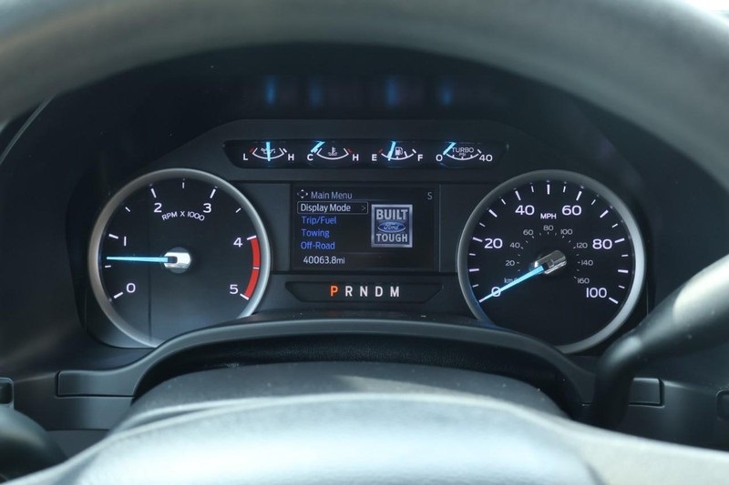 2020 Ford F-250 XLT photo 30