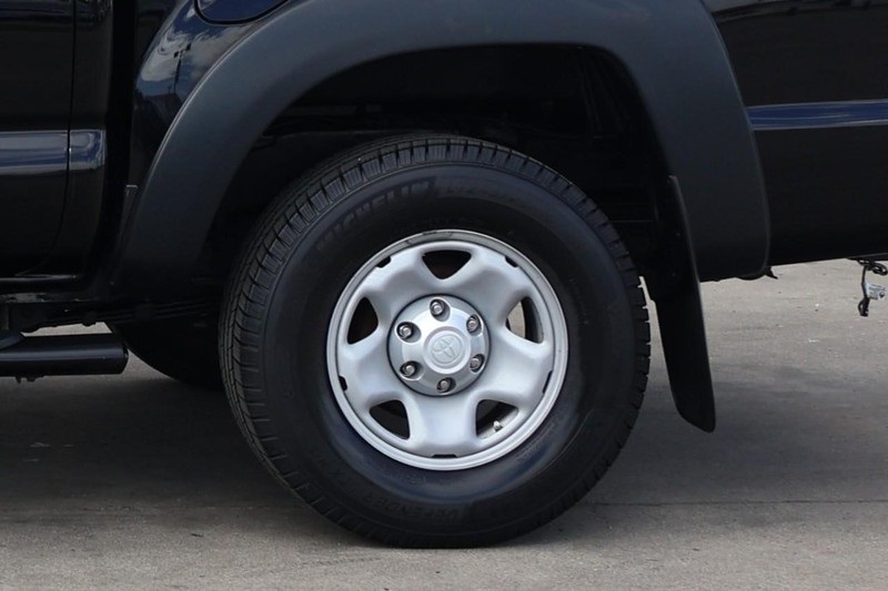 2014 Toyota Tacoma PreRunner photo 12