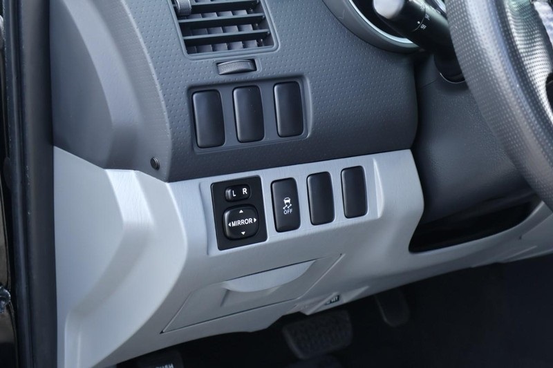 2014 Toyota Tacoma PreRunner photo 16