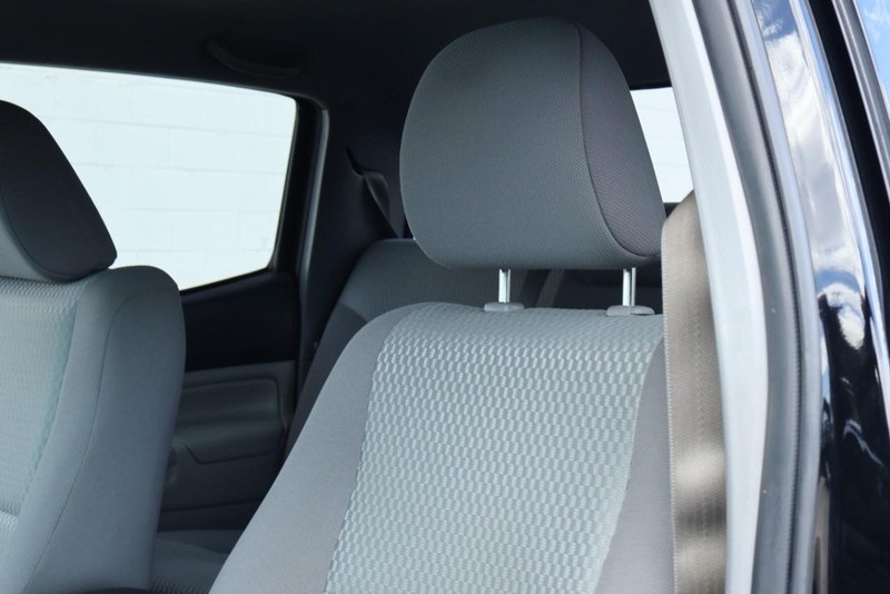 2014 Toyota Tacoma PreRunner photo 18